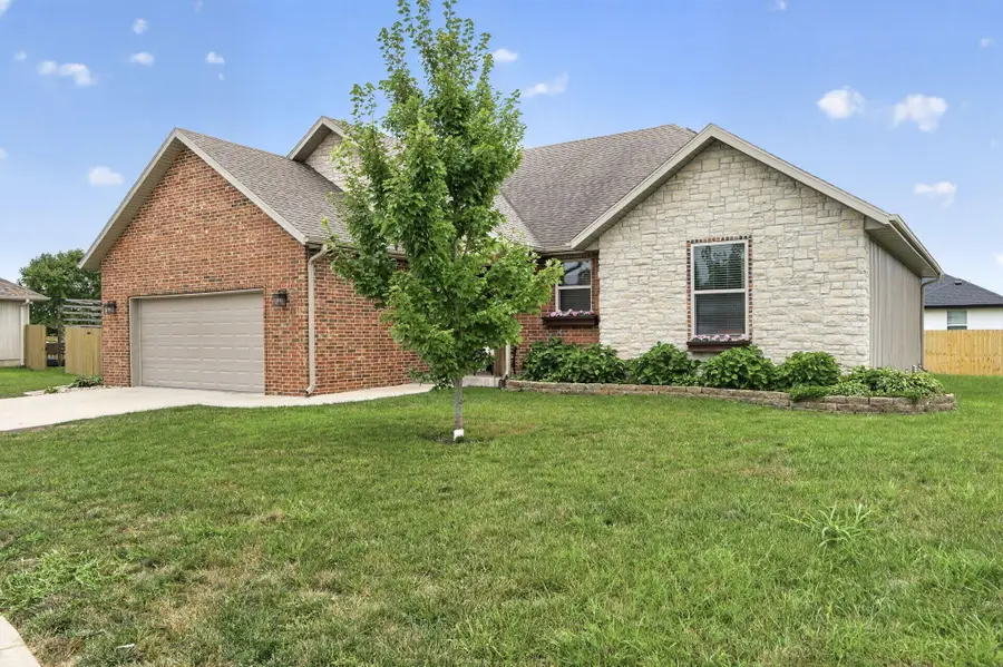 1910 E Whetstone Drive, Ozark, MO 65721 - #2