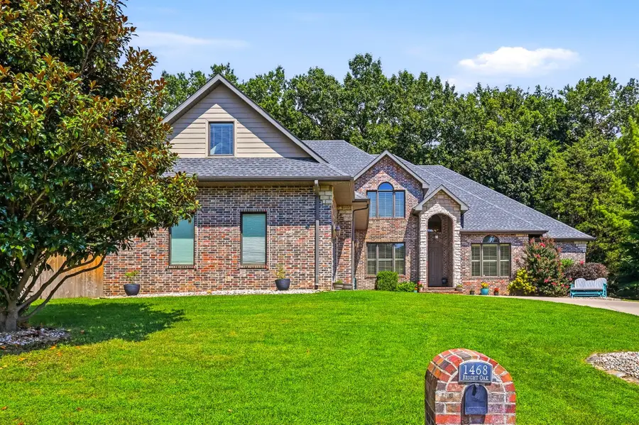 1468 S Bright Oak Avenue, Springfield, MO 65809 - #3