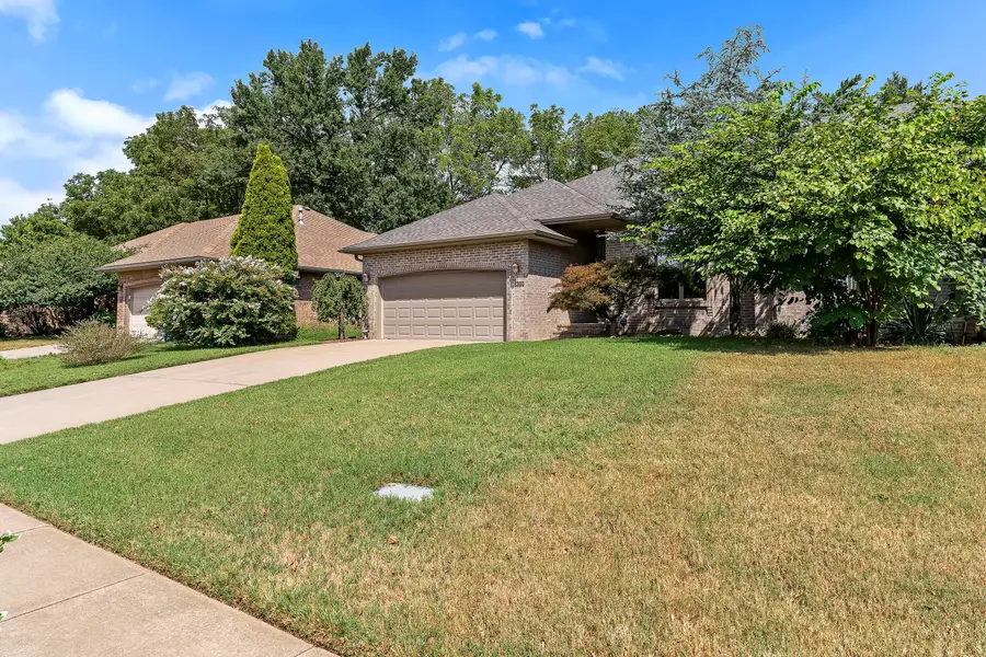 3111 W Sunset Street, Springfield, MO 65807 - #3