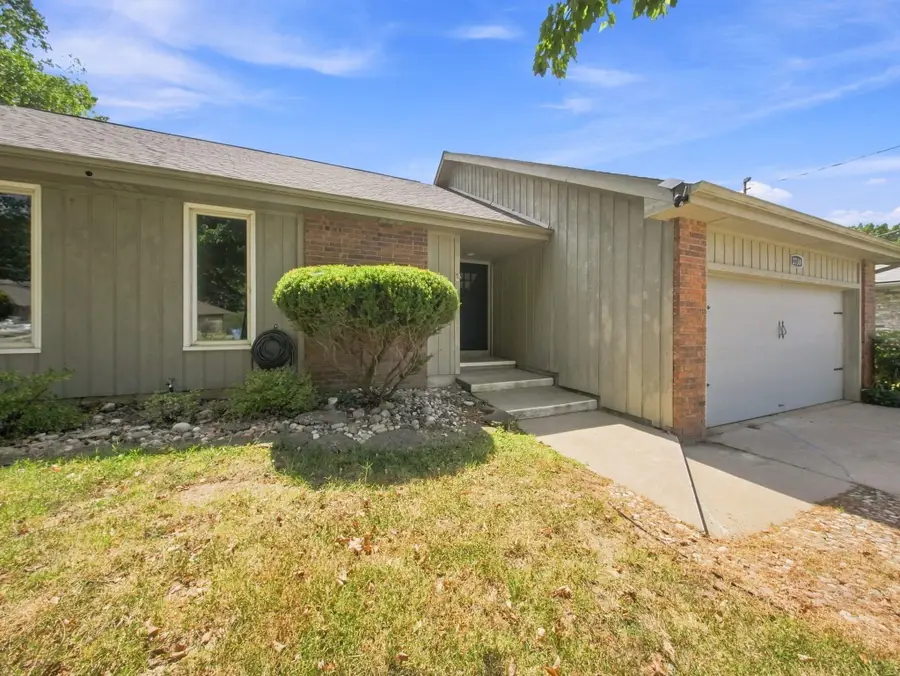 2738 E Verona Street, Springfield, MO 65804 - #3