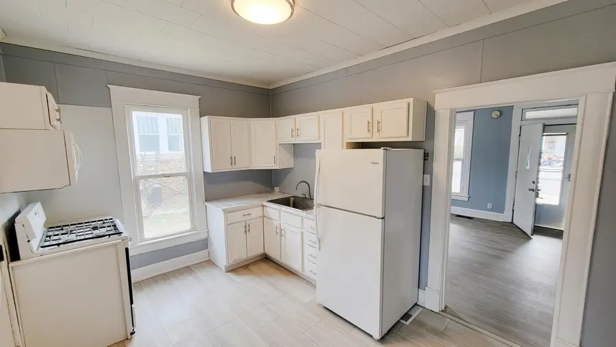 941 W Brower Street, Springfield, MO 65802 - #2