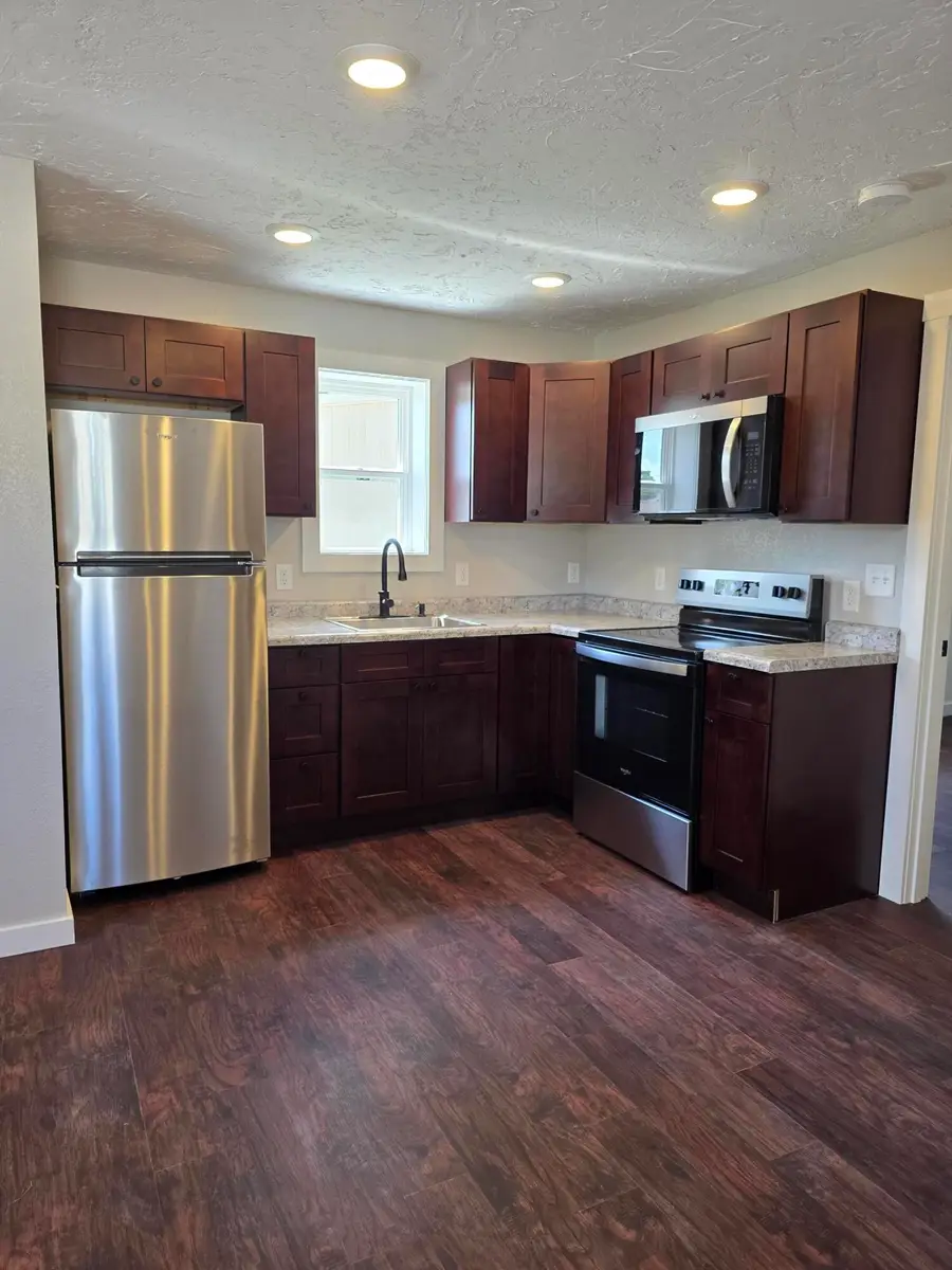 204 N Madison Avenue, Mansfield, MO 65704 - #3