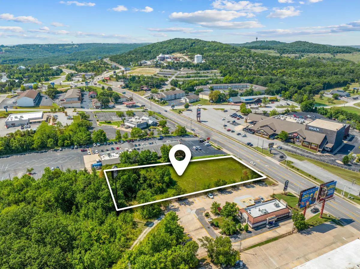 3330 Shepherd Of The Hills Expressway, Branson, MO 65616 - #1