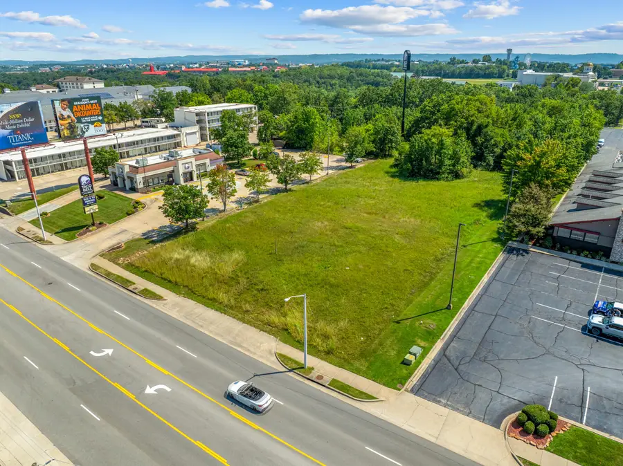 3330 Shepherd Of The Hills Expressway, Branson, MO 65616 - #3