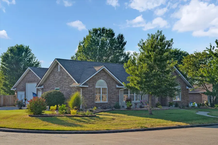 1485 S Village Lane, Bolivar, MO 65613 - #3