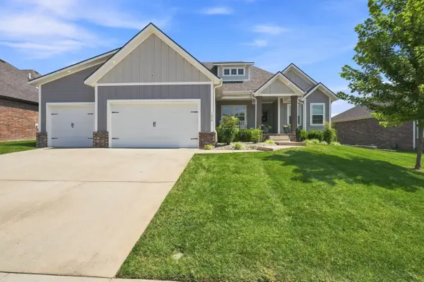 1676 N Bristol Avenue, Springfield, MO 65802