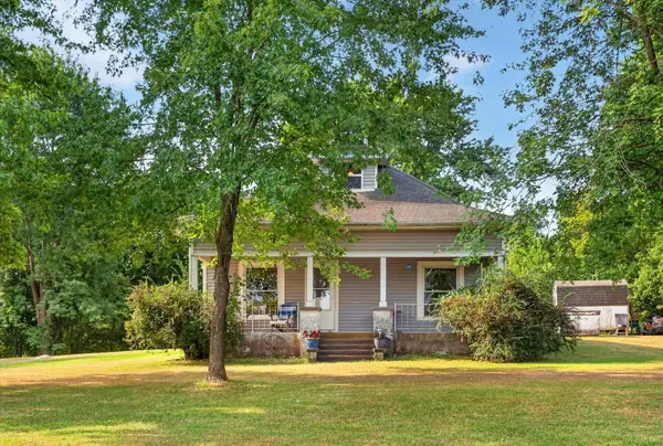 18540 E 1450 Road, Stockton, MO 65785