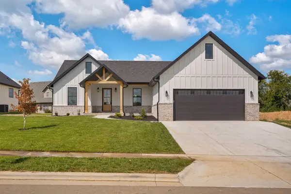 484 Bailiwick Drive, Rogersville, MO 65742
