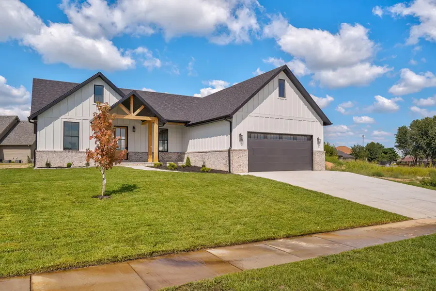 484 Bailiwick Drive, Rogersville, MO 65742 - #3