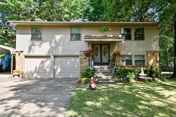 3329 W Countryside Drive, Springfield, MO 65807
