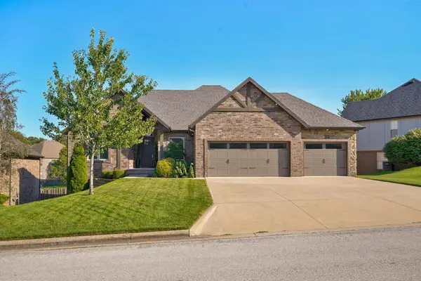 835 E Donegal Circle, Nixa, MO 65714