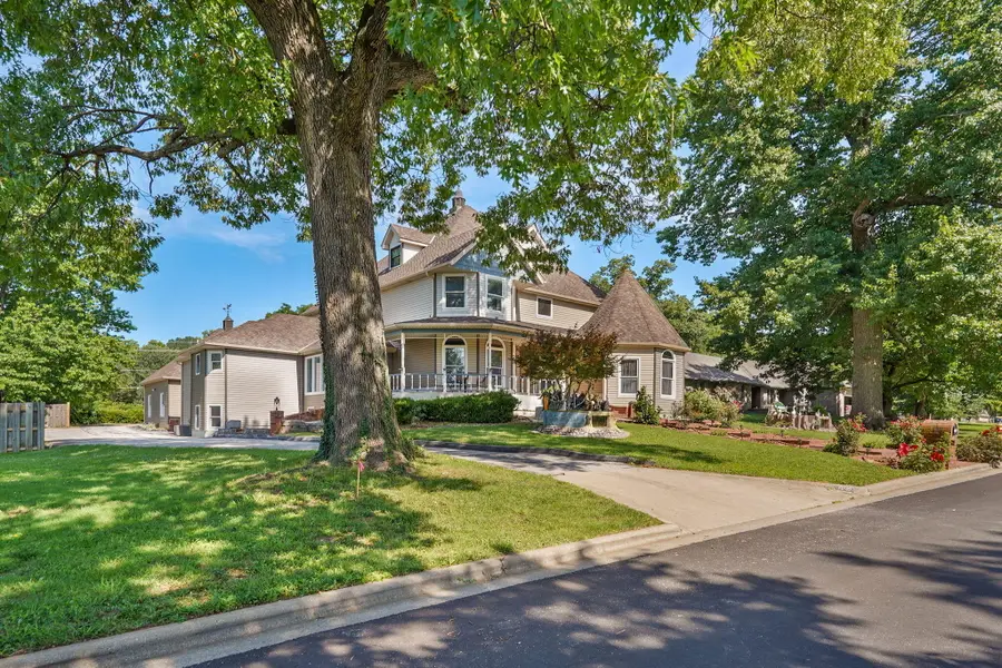 4967 S Buckingham Lane, Springfield, MO 65810 - #3