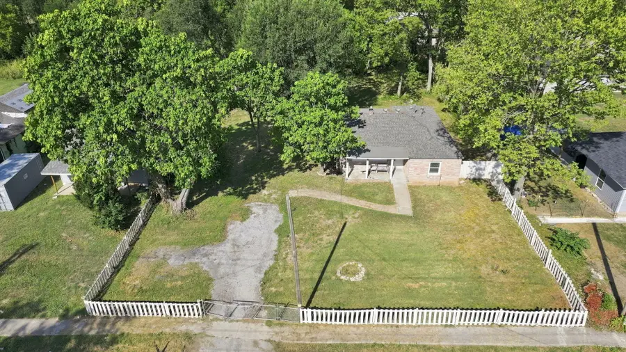 617 N Hillcrest Avenue, Springfield, MO 65802 - #3