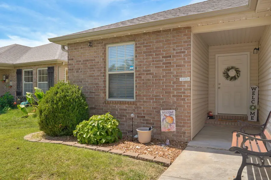 635 S Mahn Avenue, Springfield, MO 65802 - #3