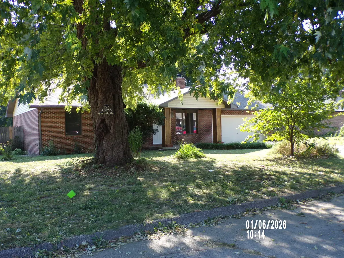 1816 S Hedgewood Drive S, Bolivar, MO 65613 - #1