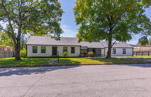 1058 W 3rd Street, West Plains, MO 65775