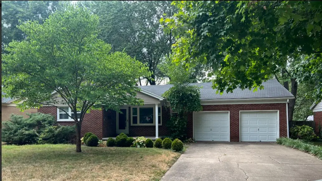 1455 S Barnes Avenue, Springfield, MO 65804 - #1