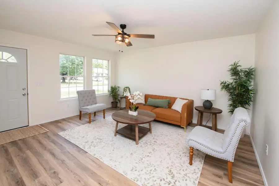 2916 W Chestnut Street, Springfield, MO 65803 - #2