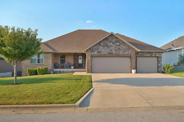 2741 W Fishhook Avenue, Ozark, MO 65721