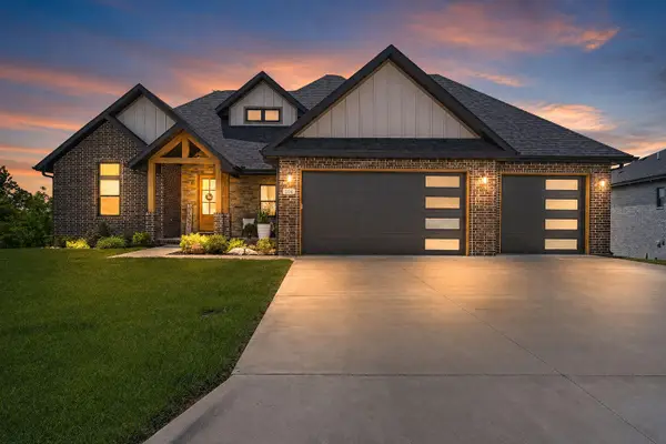 204 N Blarney Court, Nixa, MO 65714
