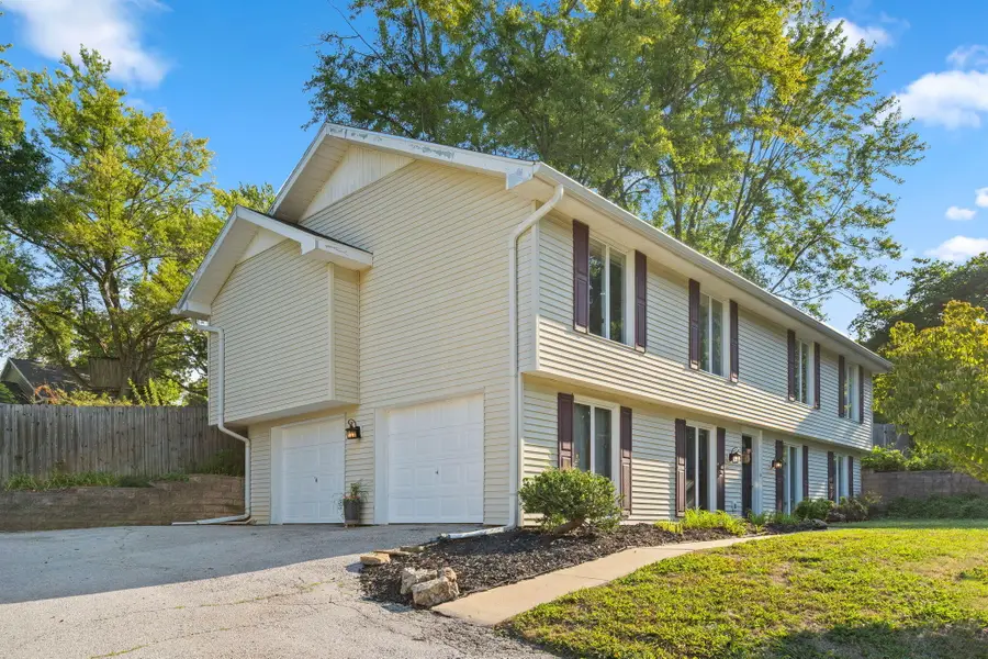 1105 E Summerhill Street, Ozark, MO 65721 - #2