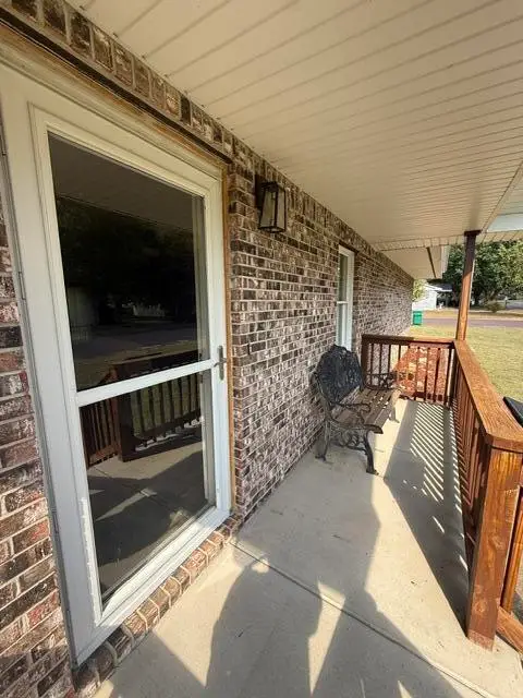 911 E 10th Street, Mountain Grove, MO 65711 - #3