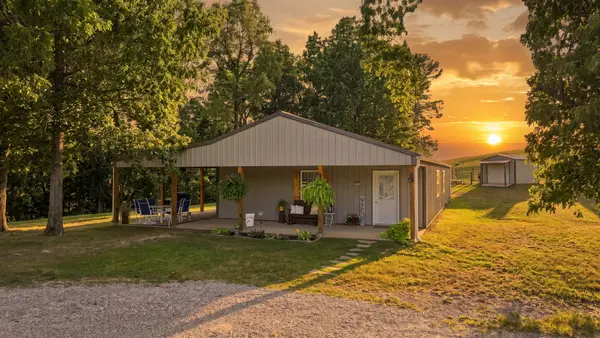 426 Stock Drive, Chestnutridge, MO 65630