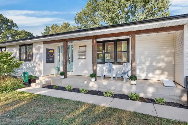 1938 Dark Valley Road, Marshfield, MO 65706