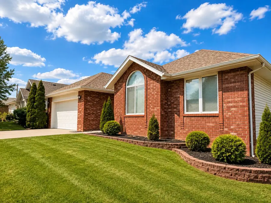 3945 W Cardinal Street, Springfield, MO 65810 - #3