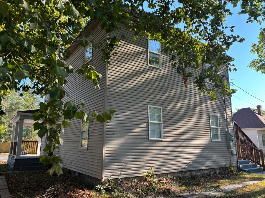 801 S Jackson Avenue, Joplin, MO 64801 - #3