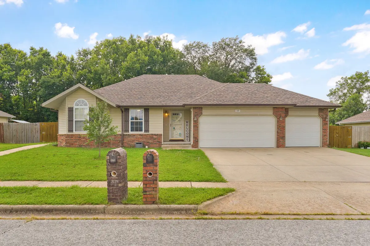 419 N Butternut Avenue, Republic, MO 65738 - #1