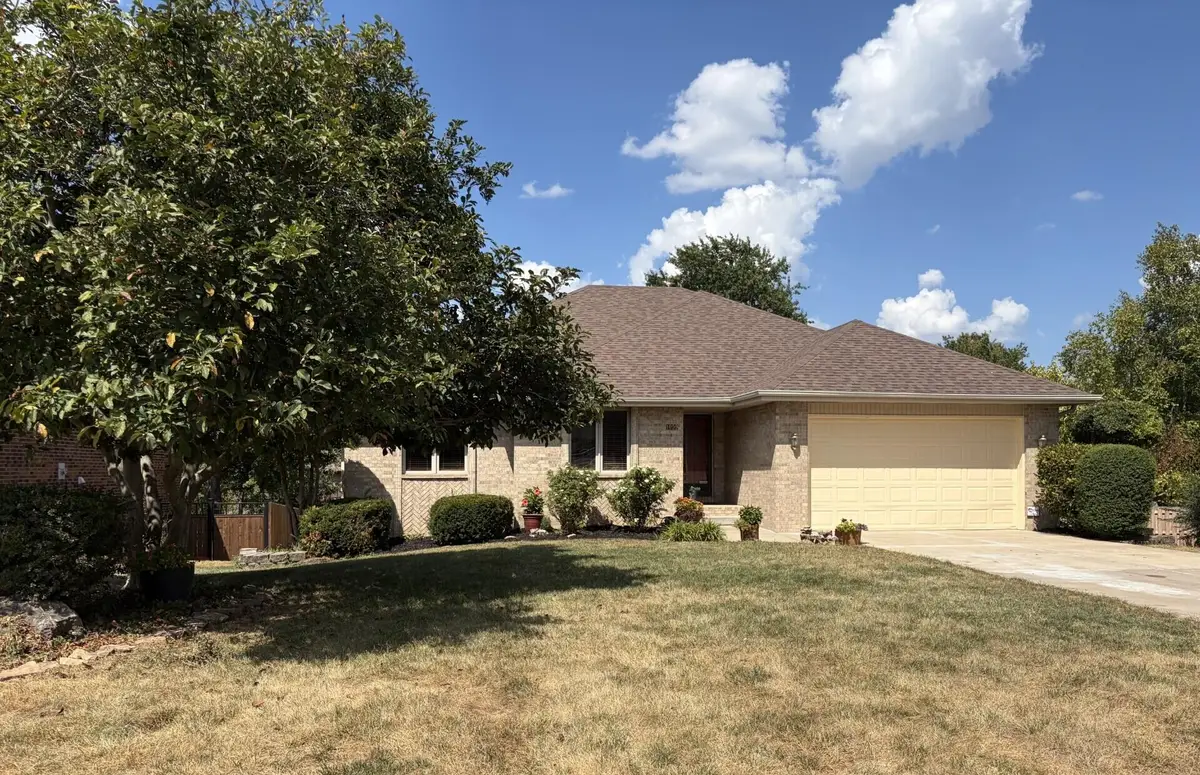 1099 E Nottingham Lane, Springfield, MO 65810 - #1