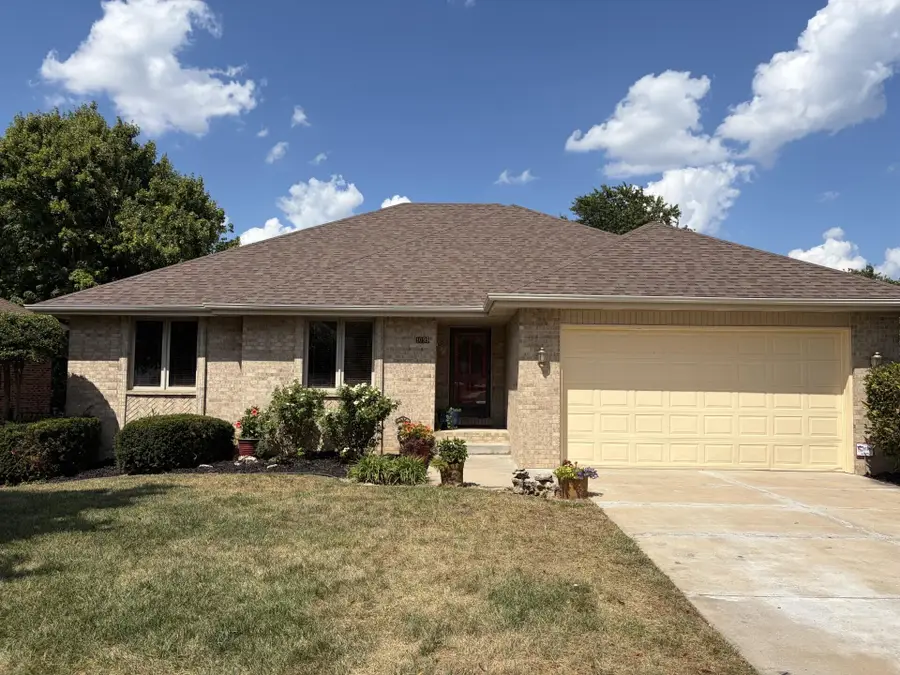 1099 E Nottingham Lane, Springfield, MO 65810 - #2
