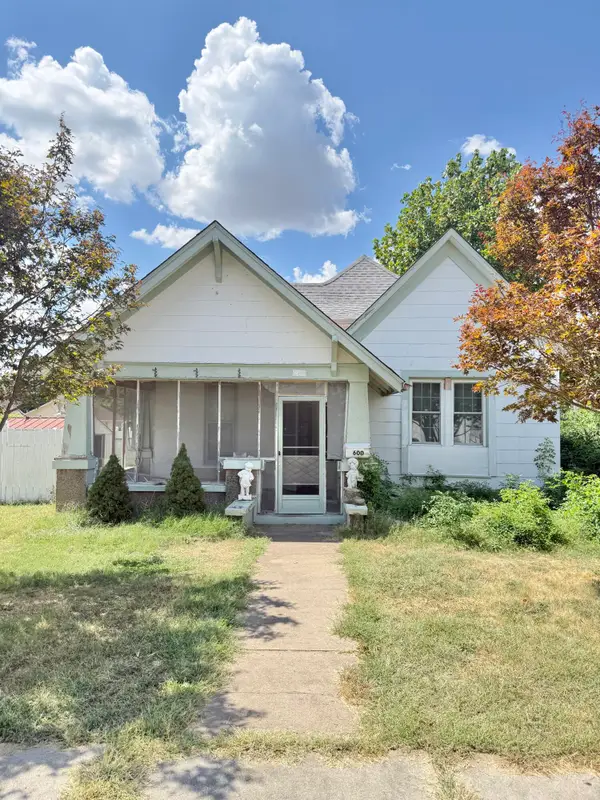 600 4th Street, Monett, MO 65708
