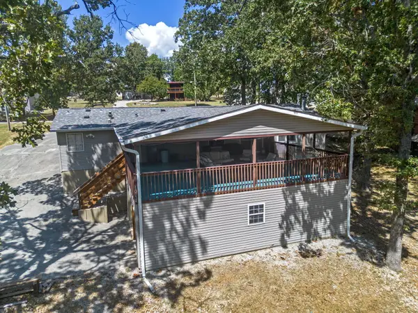 152 Linden Drive, Branson West, MO 65737