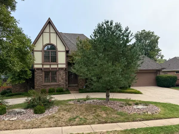 1921 E Nottingham Street, Springfield, MO 65804