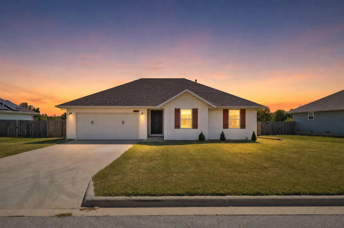 472 S Ethan Avenue, Republic, MO 65738 - #1