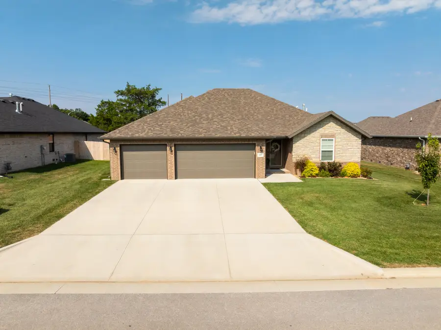 6089 S Canterbury Lane, Battlefield, MO 65619 - #3