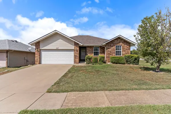 4427 W Nicholas Street, Springfield, MO 65802