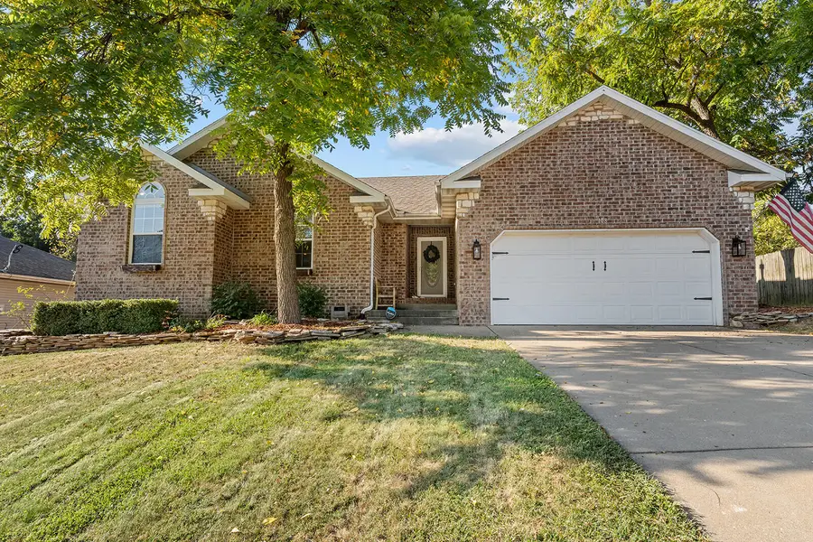 108 W Twin Oak Drive, Nixa, MO 65714 - #2