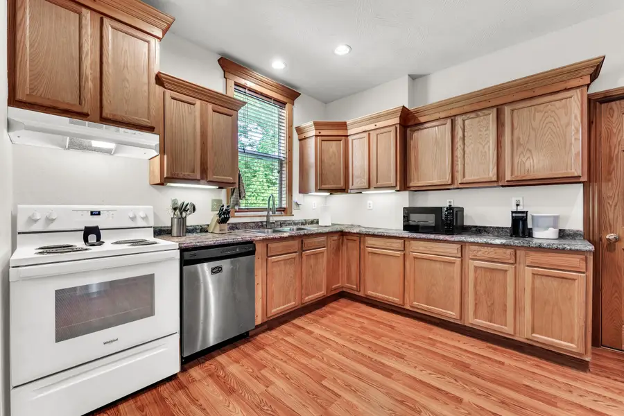 2226 N Jefferson Avenue, Springfield, MO 65803 - #2