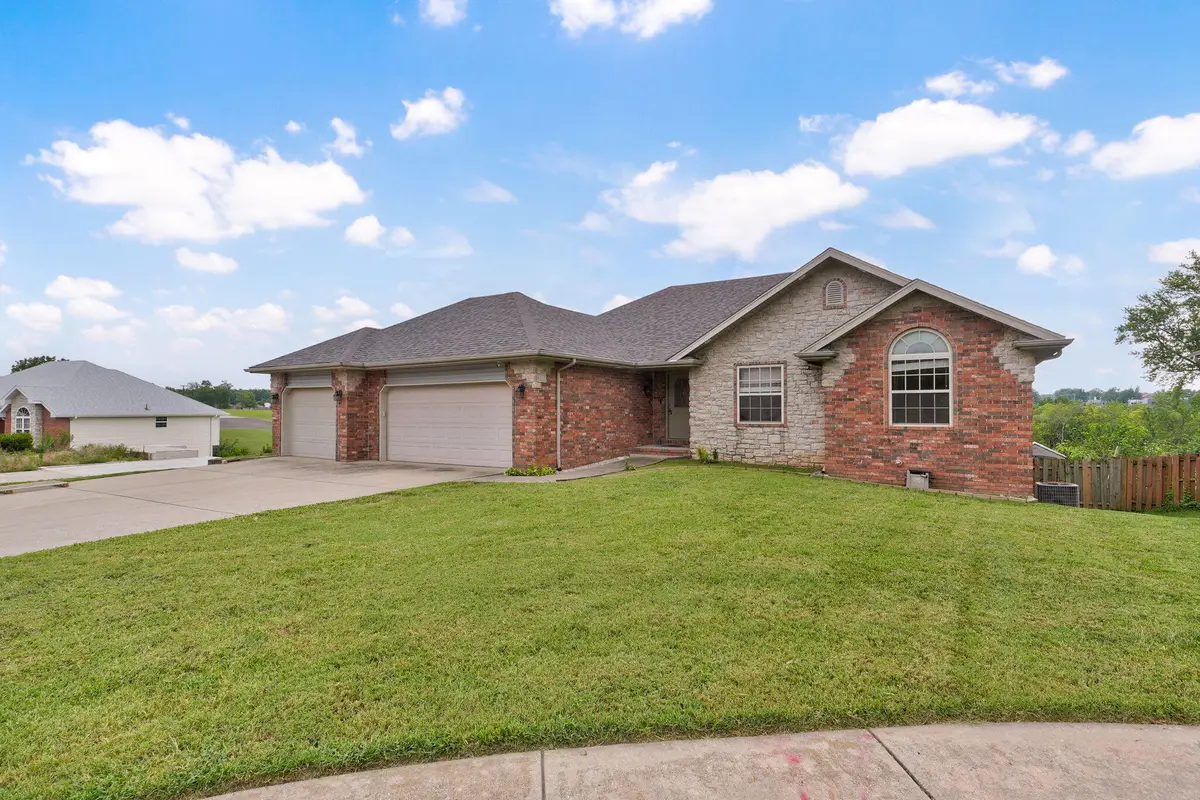 3582 N Thistlewood Court, Springfield, MO 65803 - #1