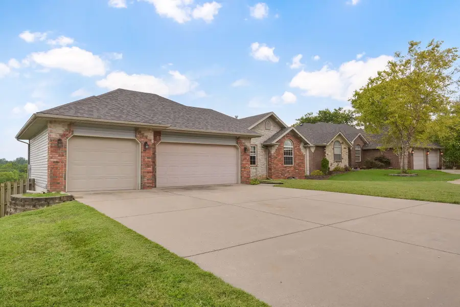 3582 N Thistlewood Court, Springfield, MO 65803 - #3