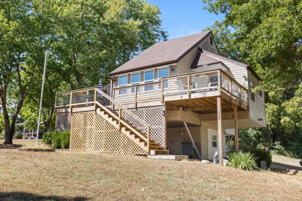 1208 Bear Den, Galena, MO 65656
