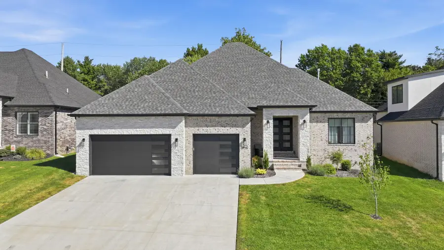 3925 E Woodhue Street, Springfield, MO 65802 - #2