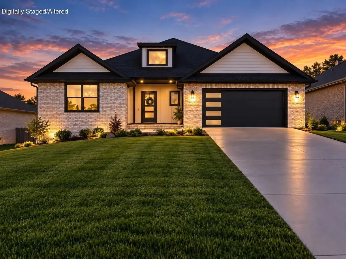 1365 W Gaslight Drive, Springfield, MO 65810 - #1