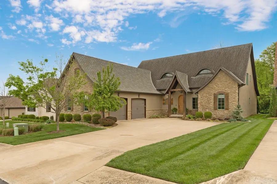 3810 E Cherry Street #Unit 18, Springfield, MO 65809 - #2