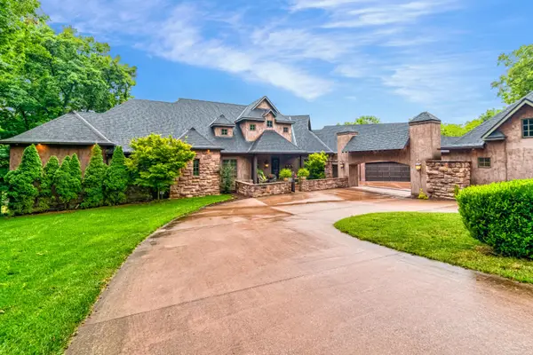 4818 S Landon Court, Springfield, MO 65810