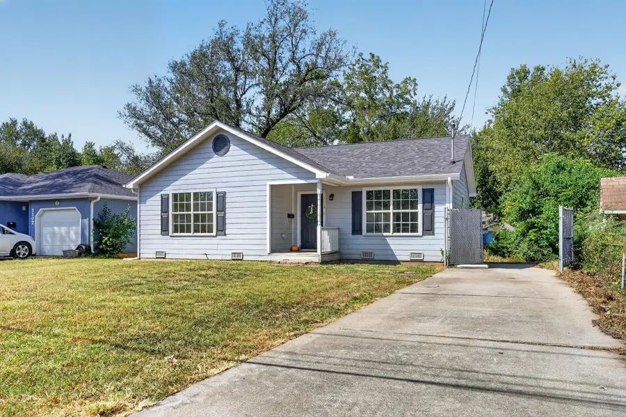1113 N Clifton Avenue, Springfield, MO 65802 - #2