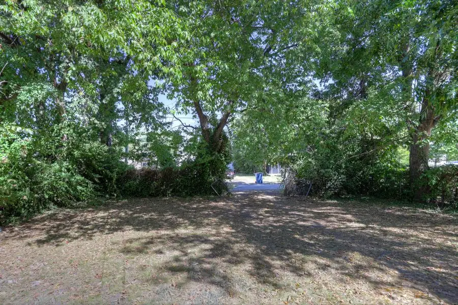2017 S Pearl Avenue, Joplin, MO 64804 - #3